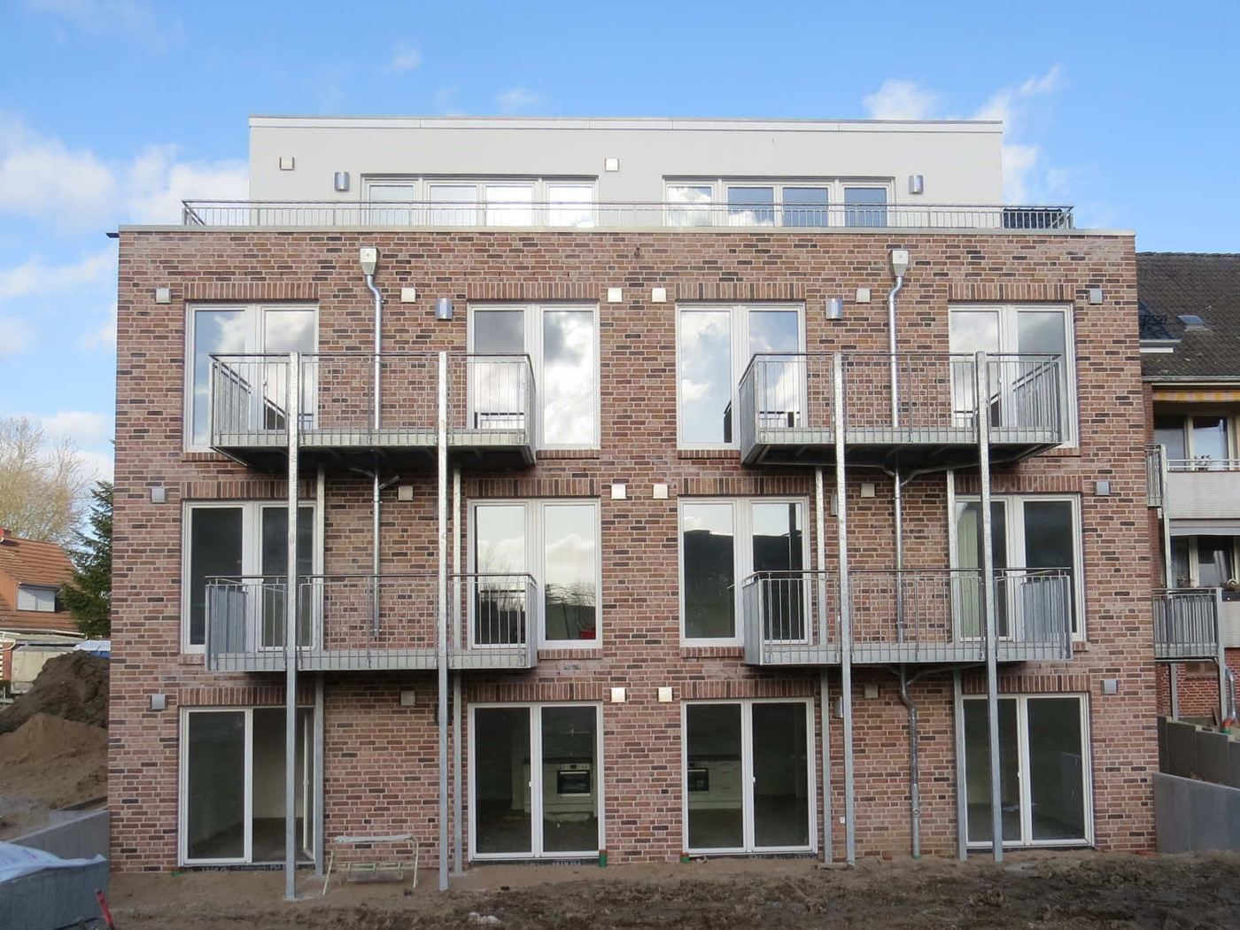 Weitere Ansicht: Mehrfamilienhaus 830 - dieses Mehrfamilienhaus mit über 800 qm Wohnfläche bauen wir schlüsselfertig zum Festpreis ab 1.995.000 €